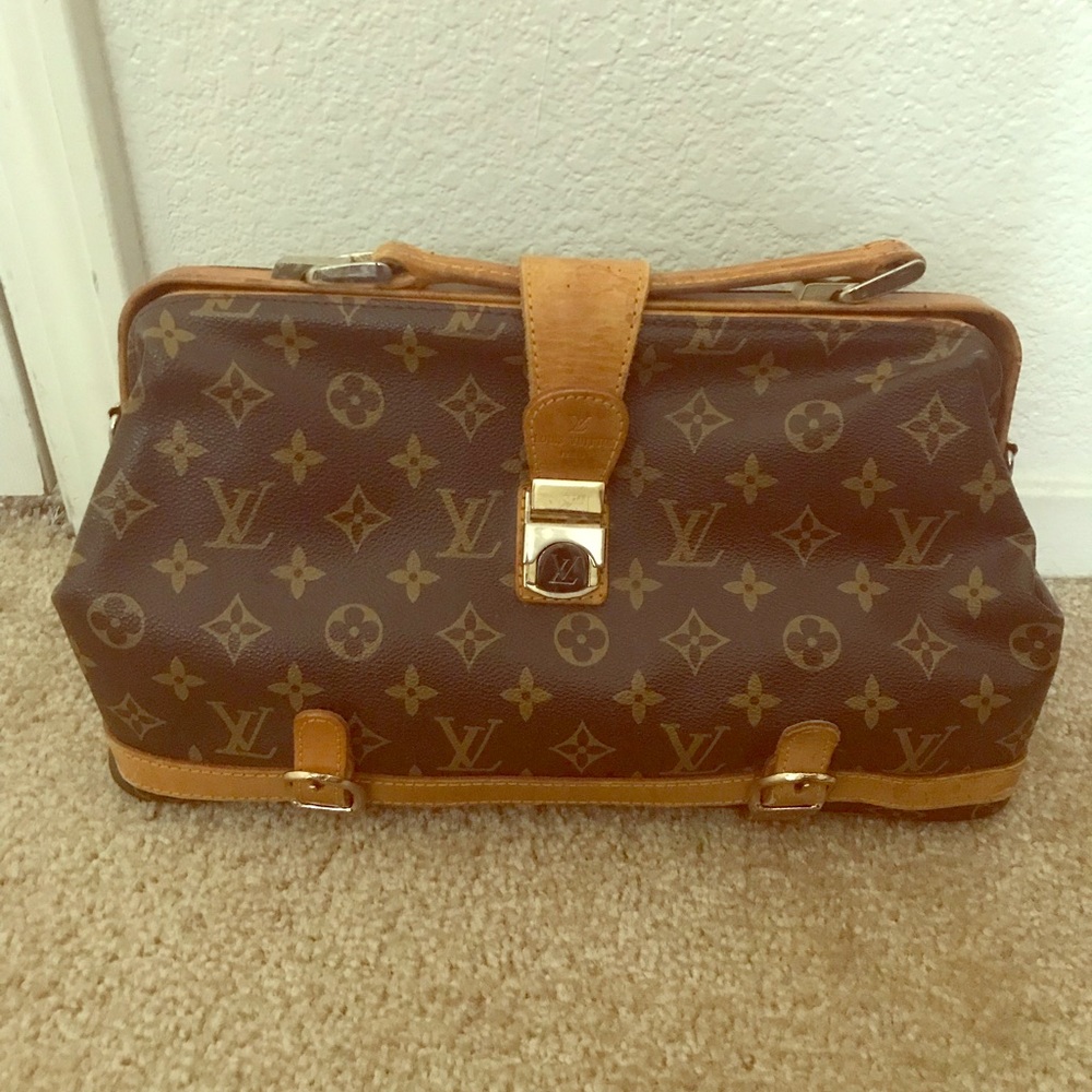 Louis Vuitton purse